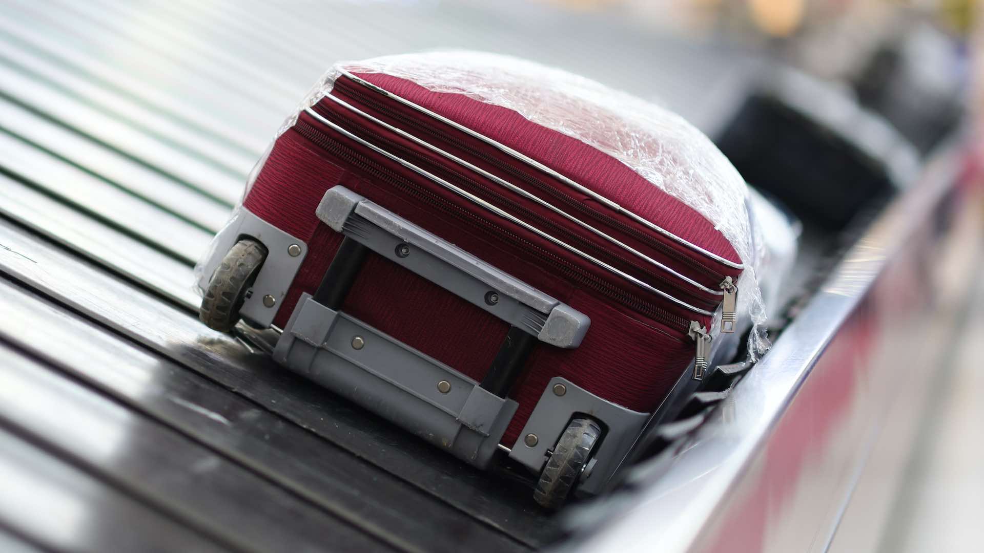 US airlines generate record $7.27 billion from checked baggage fees in 2024